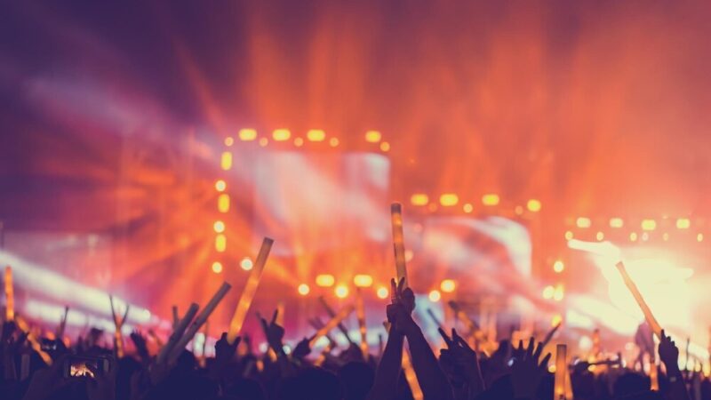Rave w Mysłowicach: PR1VAT3 D4NC3R łączy techno z duchowością w kościele
