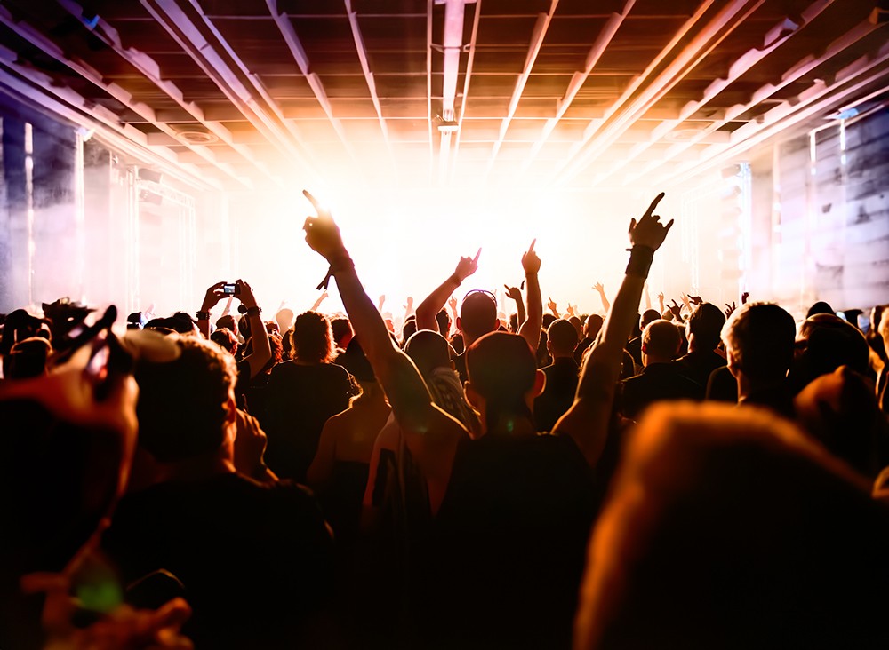 Techno w Świątyni: Mysłowicki Kościół Zamienia Się w Muzyczny Klub