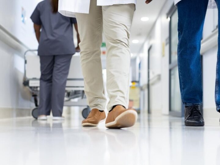 Udar Mózgu: Kluczowe Sygnały, które Mogą Uratować Życie