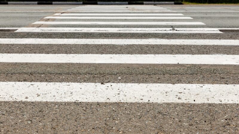 Przedszkolaki z Chełma Śląskiego uczą się bezpieczeństwa z policją