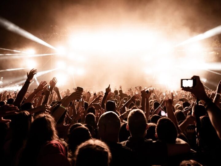 Charytatywny koncert „Teraz i tu” dla Bartusia Bańskiego w Kinoteatrze Znicz!