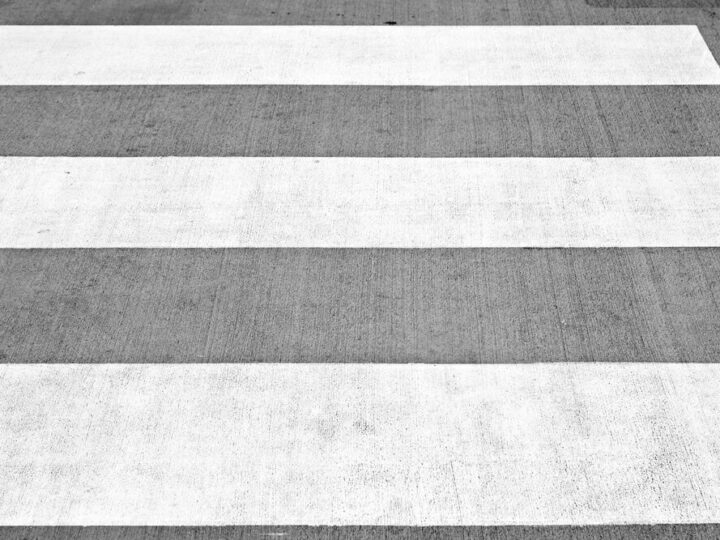 Bądź widoczny po zmroku – klucz do bezpieczeństwa na drogach