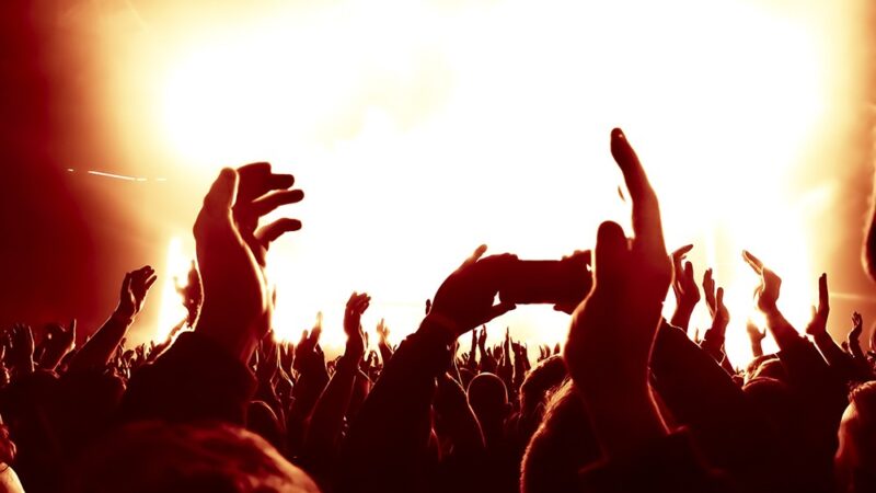 Karnawałowa noc tańca w Jaworznie – przyjdź i baw się z nami!