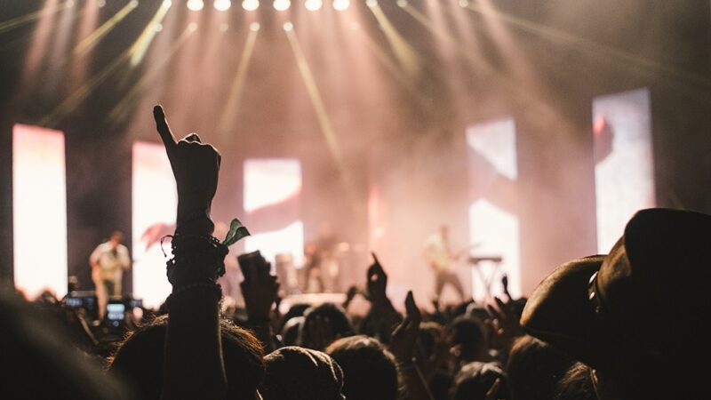 Charytatywny koncert walentynkowy w Jaworznie dla Łukasza Schön’a