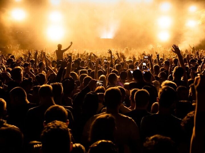 Walentynkowy koncert w Jaworznie wspiera potrzebującego policjanta