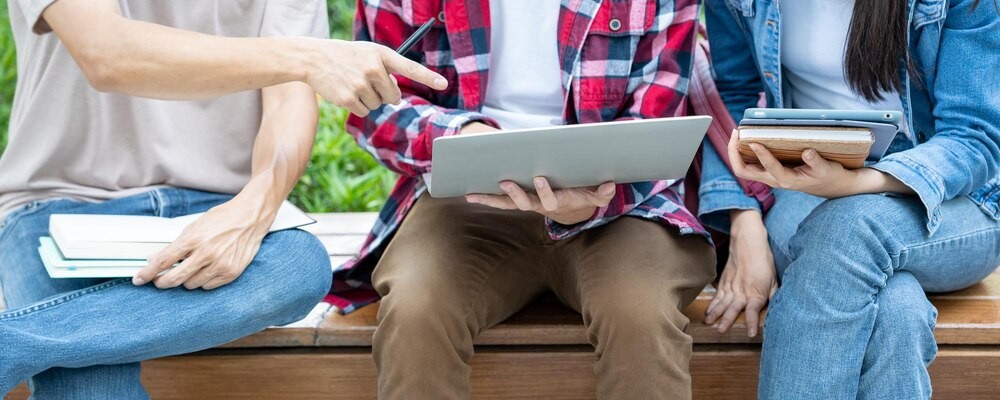 Młodzież z Mysłowic rozwija umiejętności debatanckie na warsztatach w bibliotece