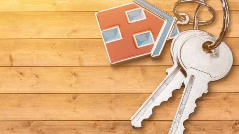 Rewitalizacja kamienicy w Jaworznie: nowe mieszkania i usługi w centrum miasta