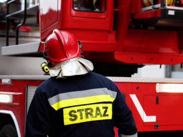 Alarmowa jazda: wyzwania strażaków na drodze!