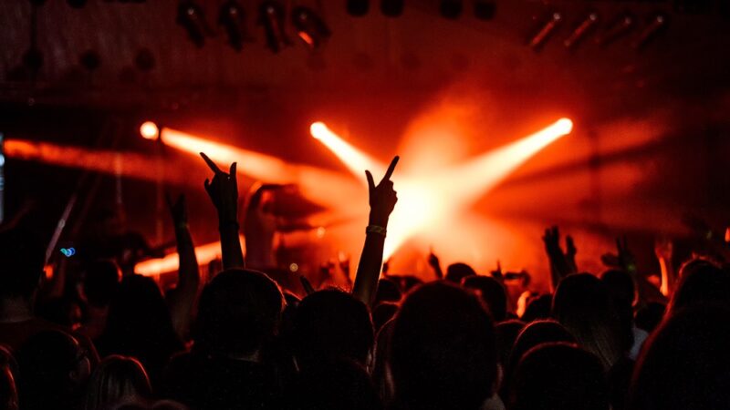 Koncert z okazji Dnia Matki w Lędzinach z Grzegorzem Poloczkiem!