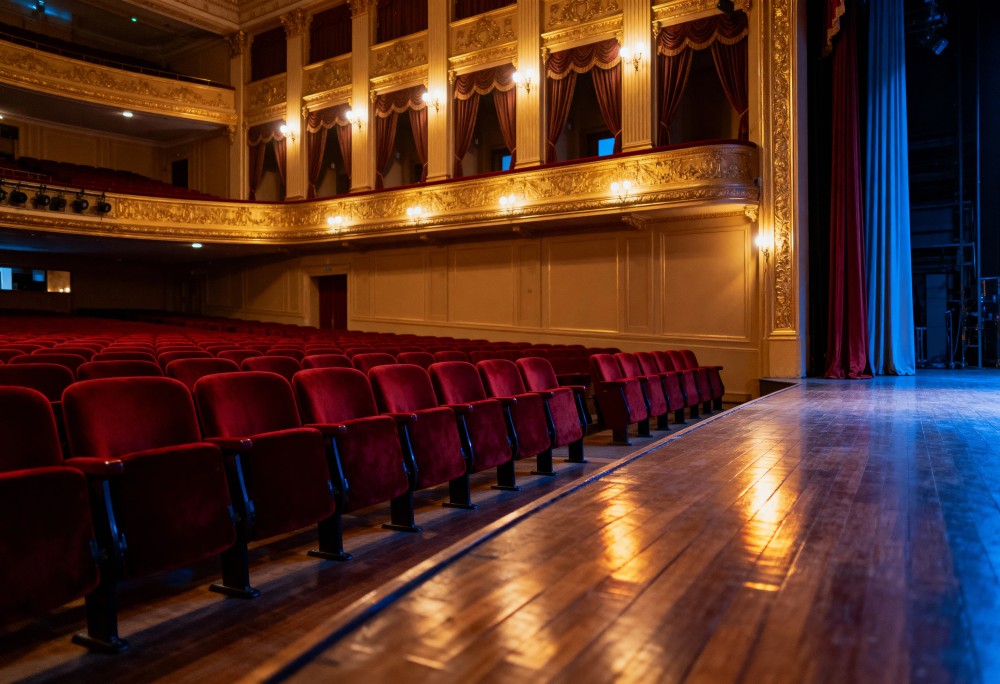 Lędziny odkrywają świat teatru!