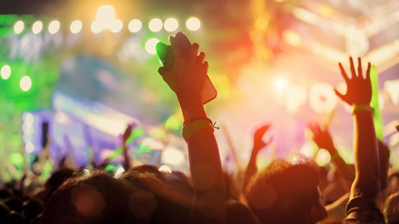 MIKROMUSIC zaprasza na emocjonujący koncert „Nie umiem tańczyć”!
