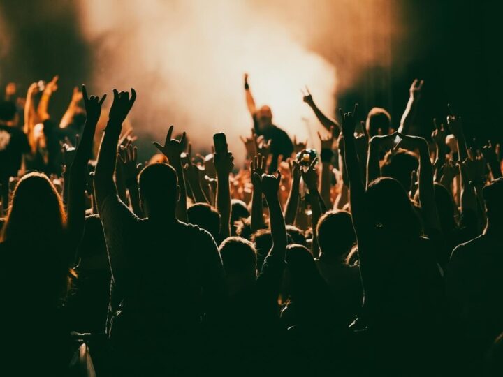 Wieczór muzycznych uniesień w Brzezince – chwała i harmonia w dźwiękach