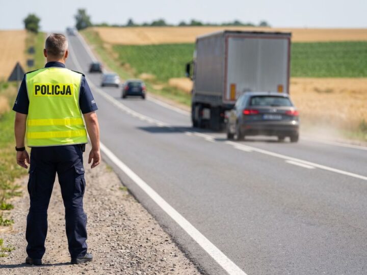Pijany kierowca z zakazem próbował ucieczki i przekupstwa policji