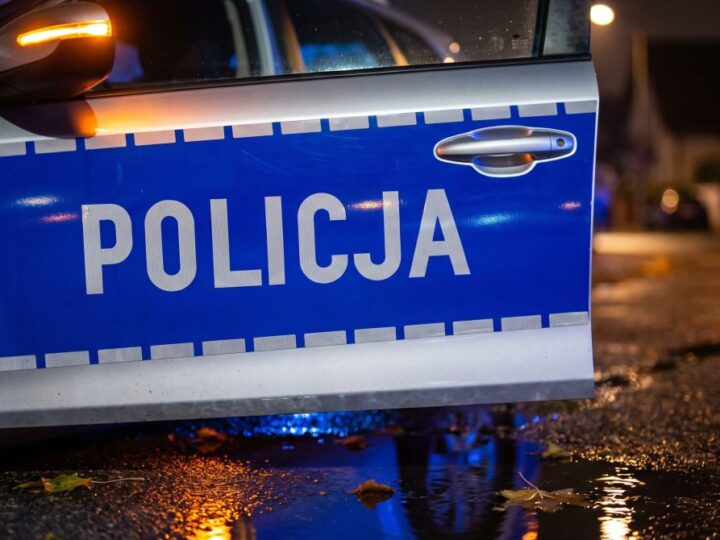 Policjant poza służbą zatrzymał sprawców kradzieży z włamaniem